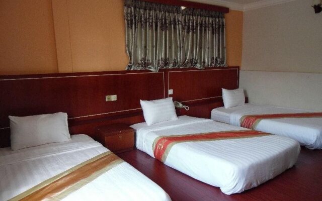 Golden Bayon Guesthouse