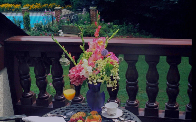 Gramercy Mansion B&B