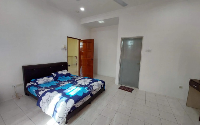 AL' Indara Bunglow Homestay Taiping