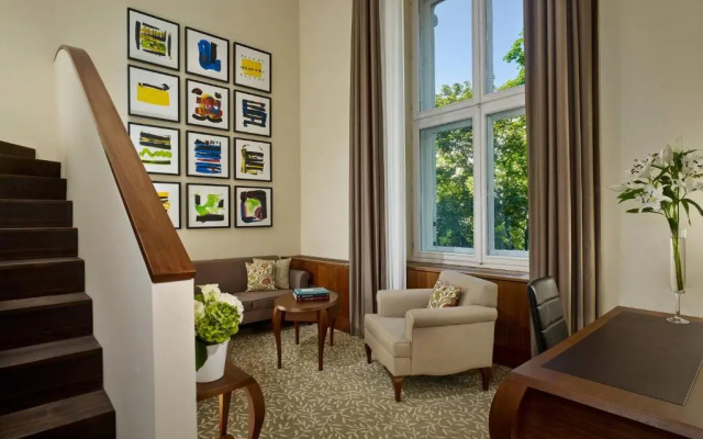 The Ritz-Carlton, Vienna