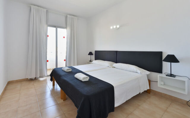 Apartamentos Arcomar