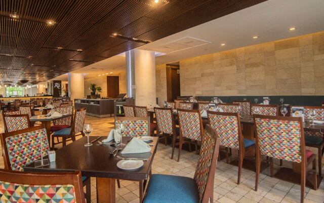 Radisson Blu Plaza El Bosque Santiago