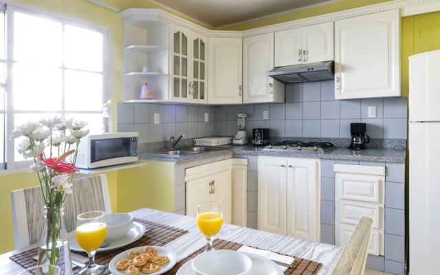 C202 Florisel - Beach Lovely Apartment!