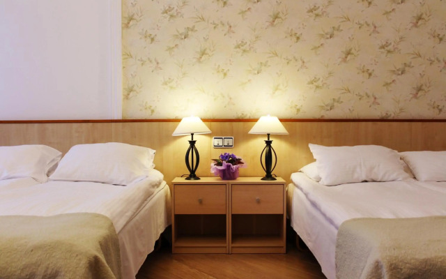 NB Hotel