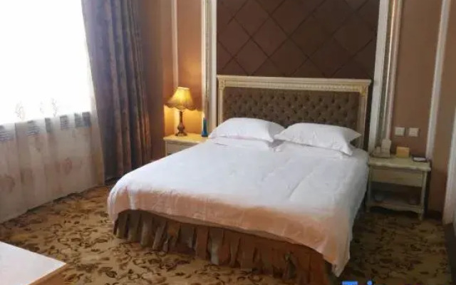 Junggar Hotel (Urumqi Medical College)