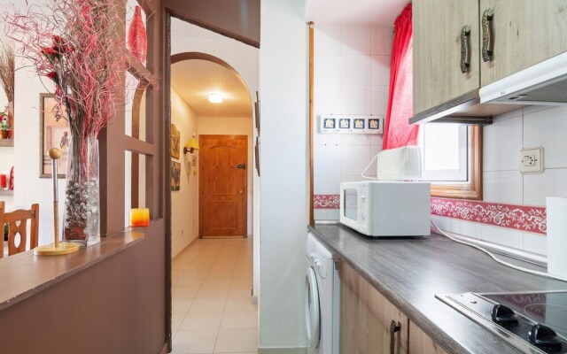 Lovely Apartment in Roquetas De Mar With Balcony