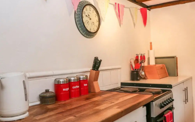 Swanfield Cottage