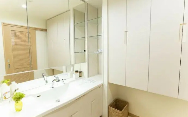 16/4 York Place Lets In The City Edinburgh