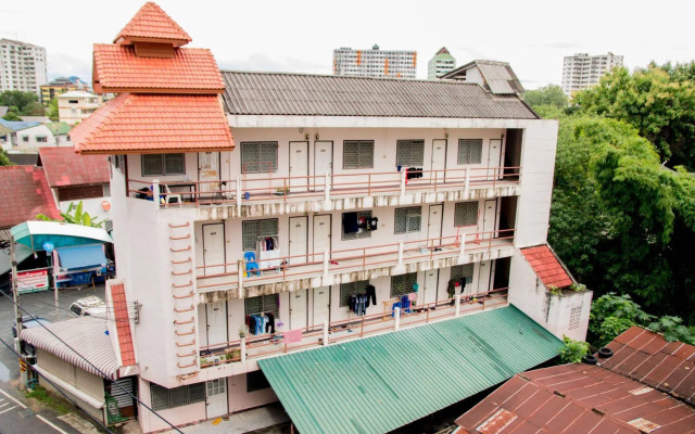 Huay kaew Palace 2