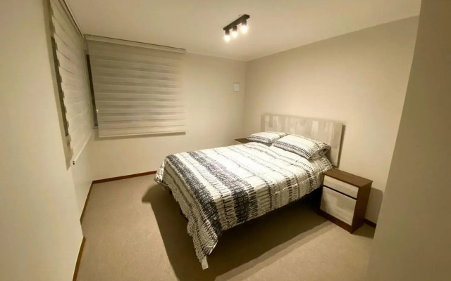 3 Piezas, 2 baños y estacionamiento privado