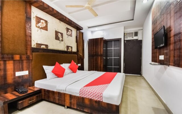 Hotel Raj by OYO Rooms