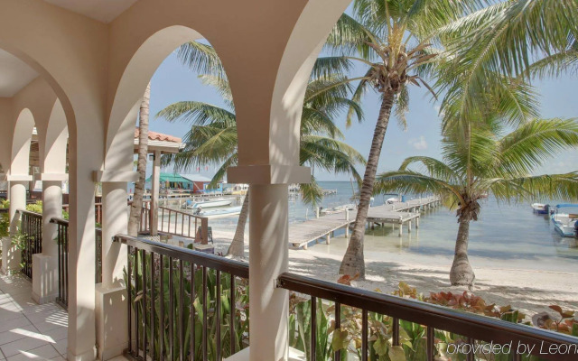 Sunbreeze Suites
