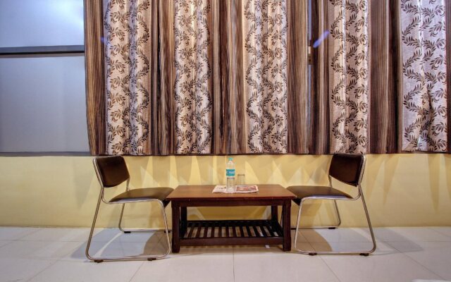 Rathneshwari Residency By OYO Rooms