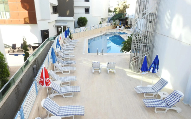 Sailor Apart Hotel