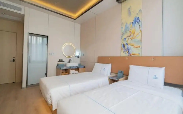 Dequan Landscape Hote