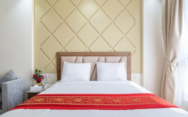 OYO Townhouse 156 Rose Hotel Apartments.