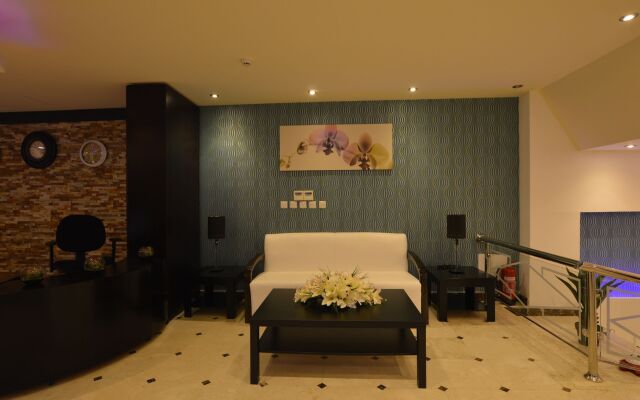 LA Fontaine Al Safwa Suites