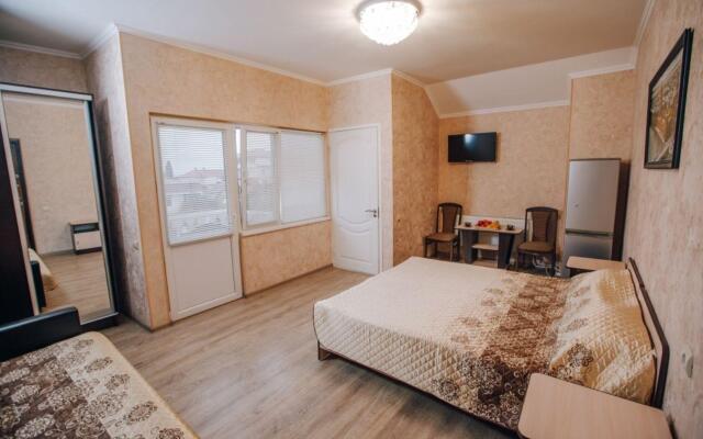 Laura Guest House