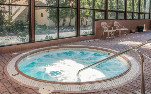 Rodeway Inn