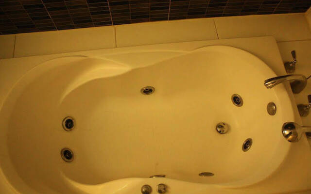 W Motel
