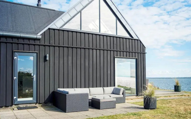 Picturesque Holiday Home in Struer near Sea