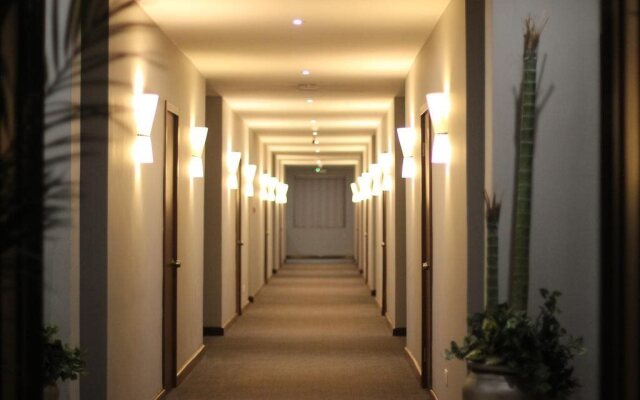 Grand Palace Hotel