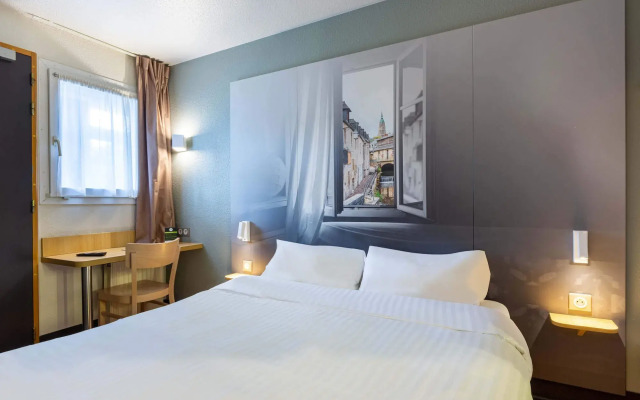 B&B HOTEL CHARTRES Le Forum (1)