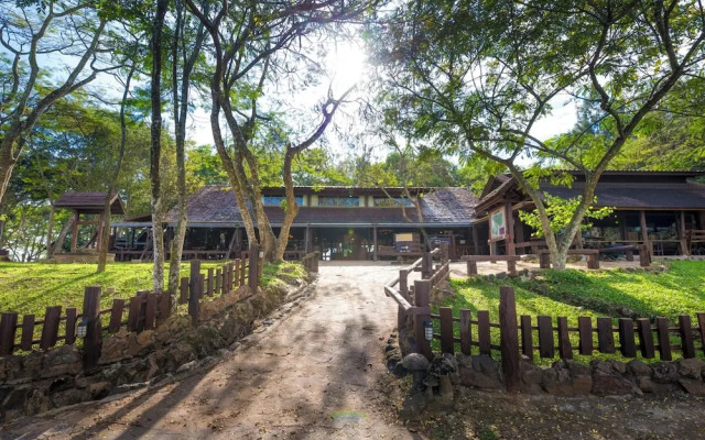 Village Farm & Winery