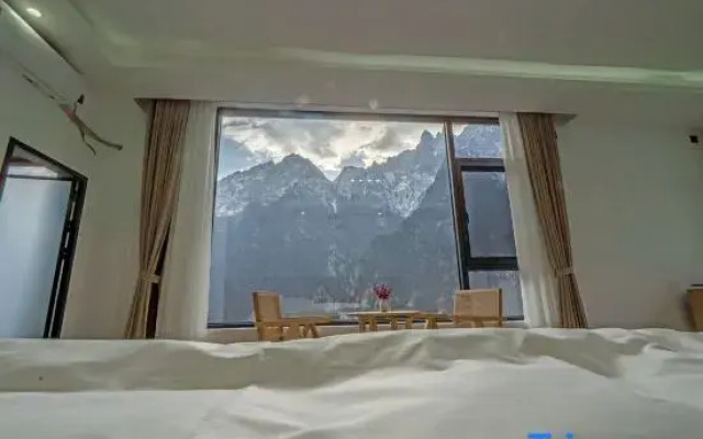 Yunlu Mountain Residence