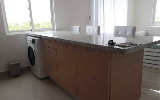 J&R Apartamento Serena Village