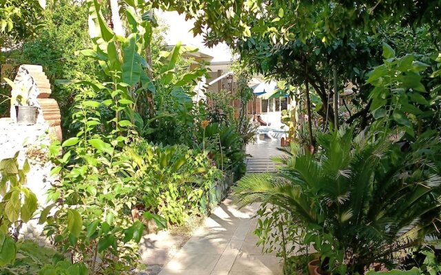 Santana Hotel