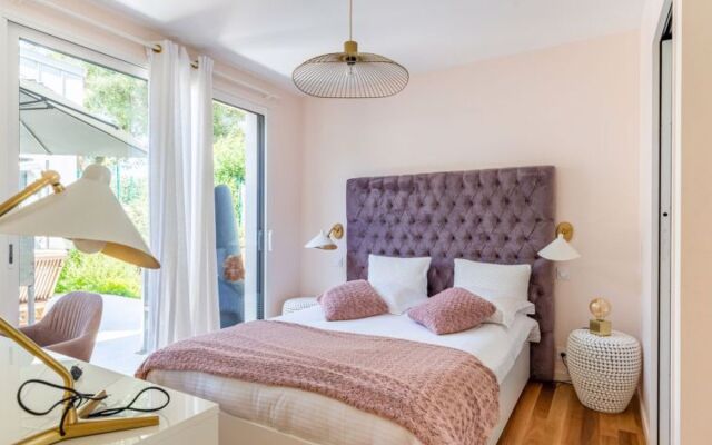 Indigo-Piscine chauffee jusquau 30/10