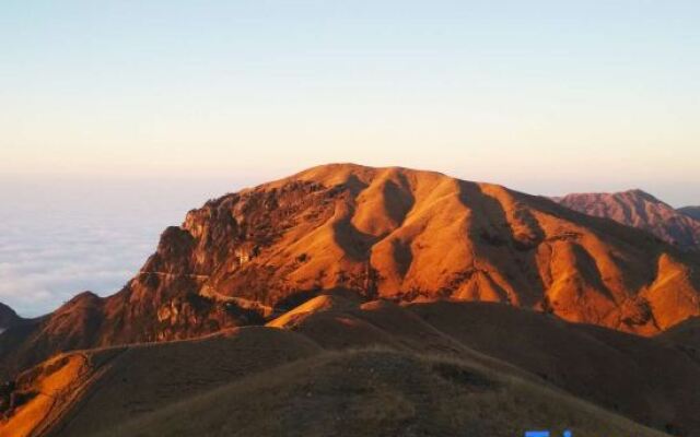Wugongshan Jinding Hefeng Chinese Inn
