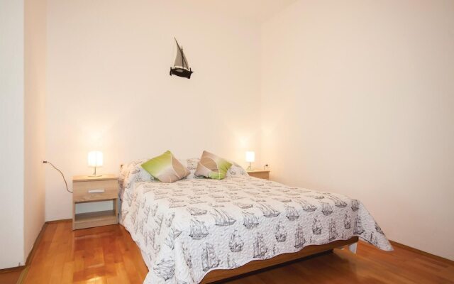 Nice Home in Sibenik With Wifi and 1 Bedrooms