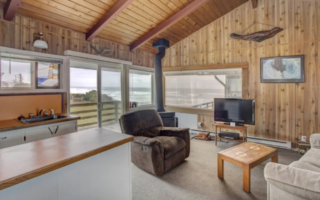 Moolack Shores Inn