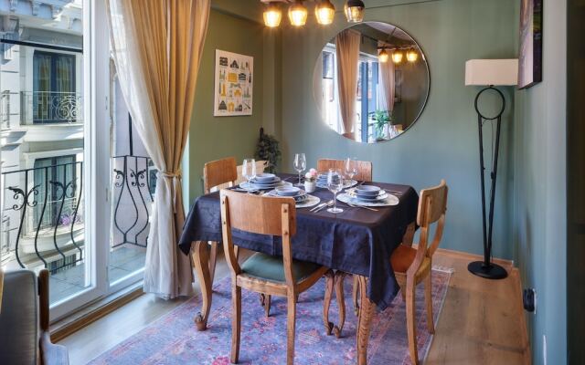 Cozy Central Apt 1BR near Galataport