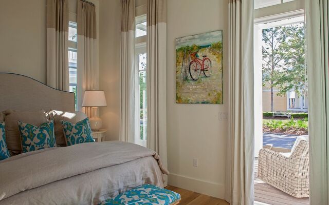 Oyster's Pearl by Exclusive 30A