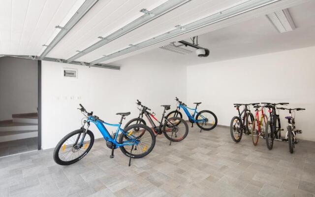 Lemechi Casa Girasole Apartments