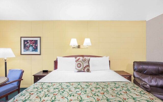 Knights Inn Fort Madison