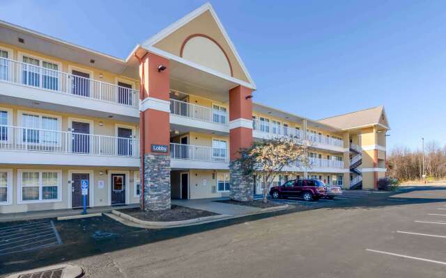 Extended Stay America Select Suites Roanoke Airport