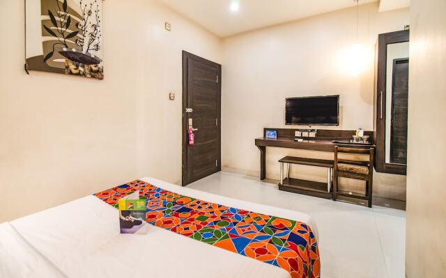 FabHotel Kiran Inn Tukoganj