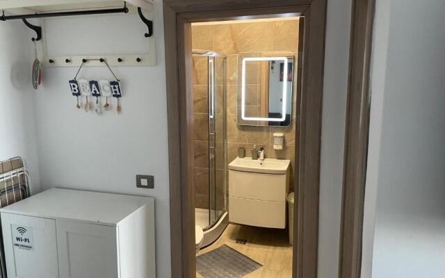 Alezzi Holiday Apartment 13 G