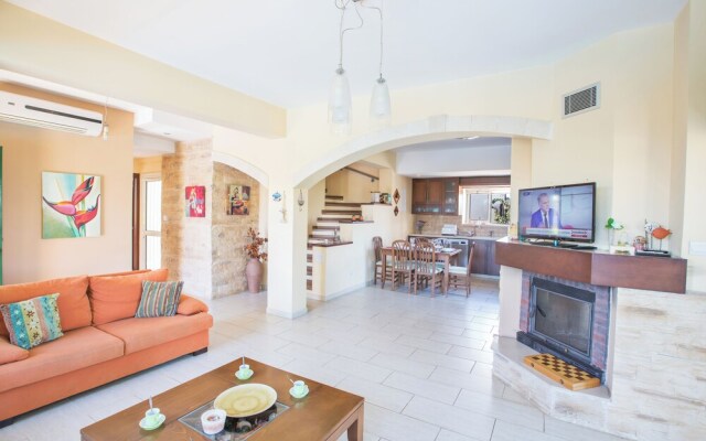 Protaras Holiday Villa Jo78