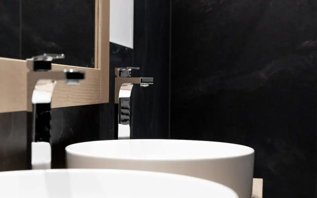 Aris Apartments & Sky Pool - Tonelli Hotels - Adult Friendly