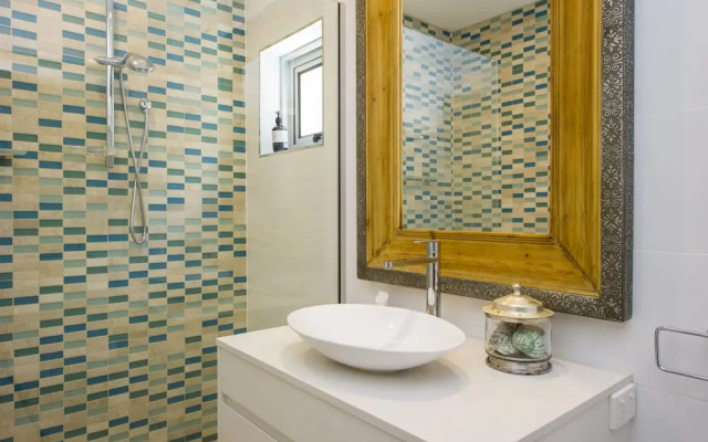 1 Bright Point Apartment 1504