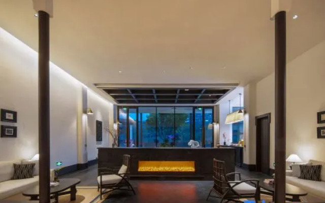 Hengxuan Hotel (Zhongxian Wanda Plaza)