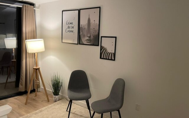 Waterfront York Suites