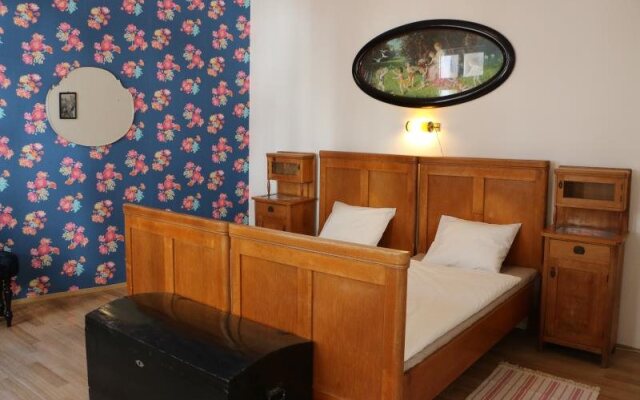 Hostel Boudnik