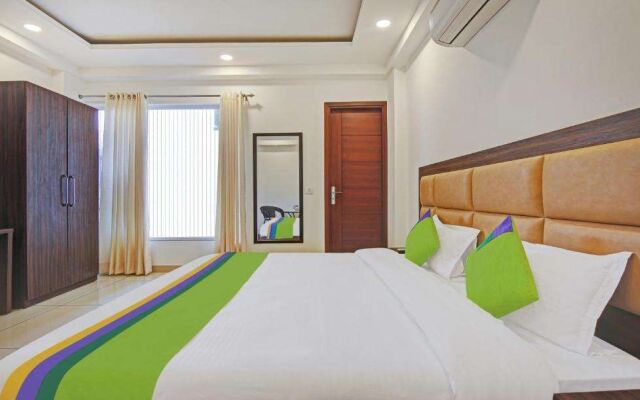 Treebo Aviraj Inn