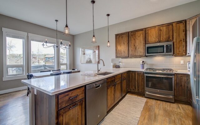 Mountain Getaway Stunning Views HOT TUB